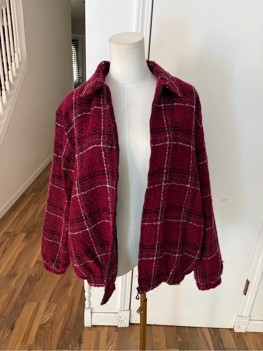 Burgundy Plaid Boucle / Teddy Jacket, Gender Neutral, Large, EUC